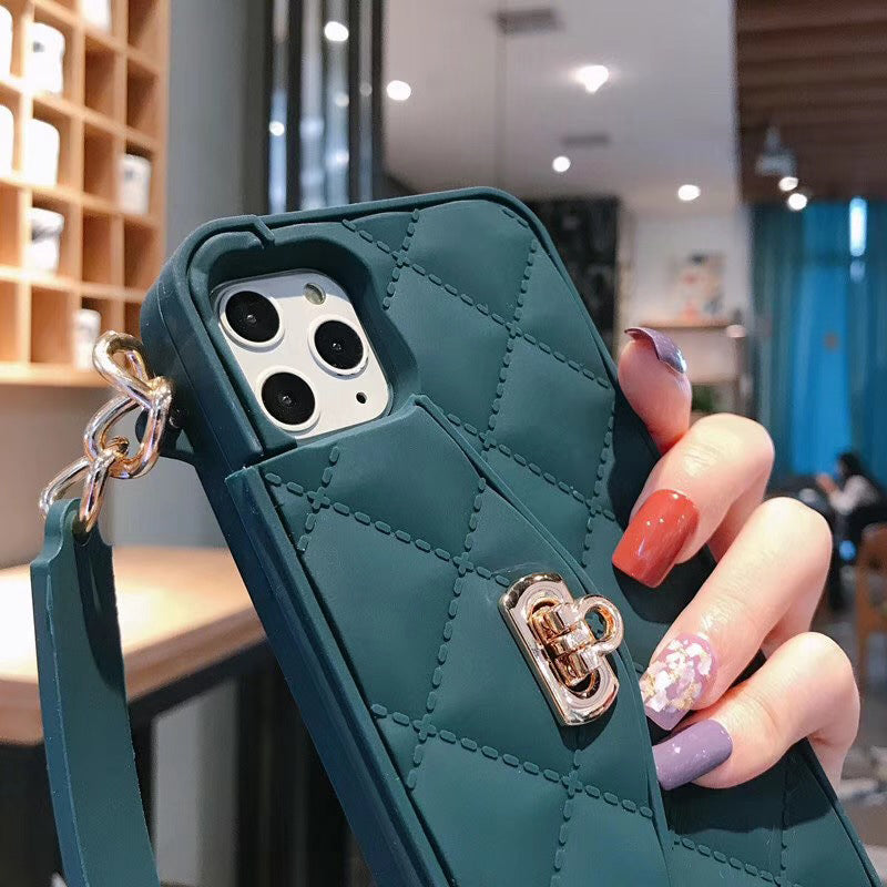 ChicHülle | Stilvolle Handtaschen-Handyhülle mit Kettenriemen