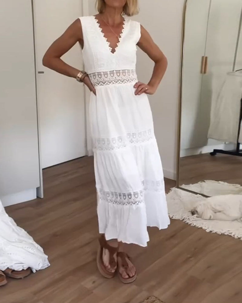 Kim | Spitzen-Kleid mit V-Ausschnitt (Fast ausverkauft)