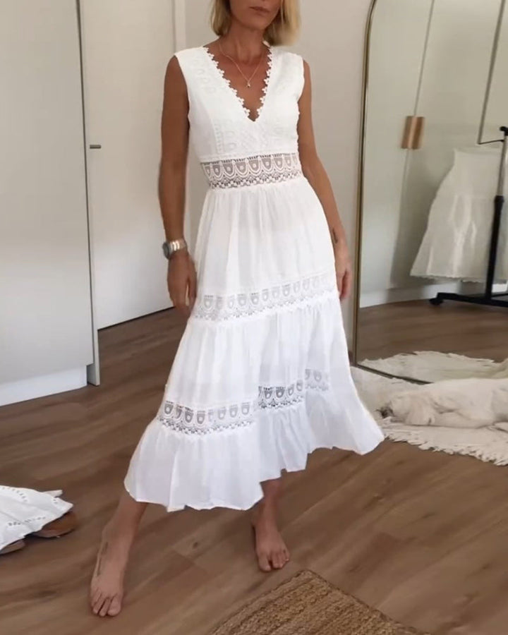 Kim | Spitzen-Kleid mit V-Ausschnitt (Fast ausverkauft)