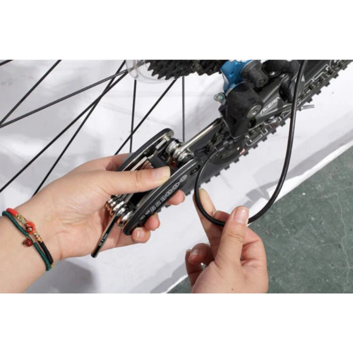 FixMate – 16 Werkzeuge in einer kompakten Fahrradhilfe