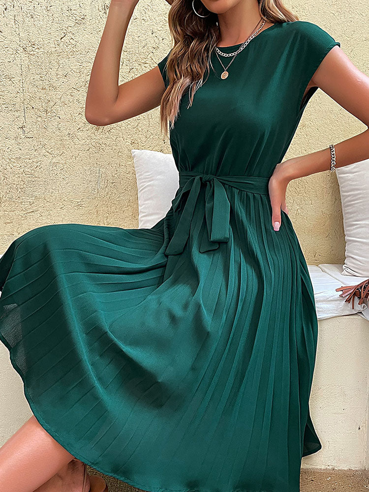 Eleza Kleid - eine zeitlose Schönheit mit taillenbetonendem Gürtel