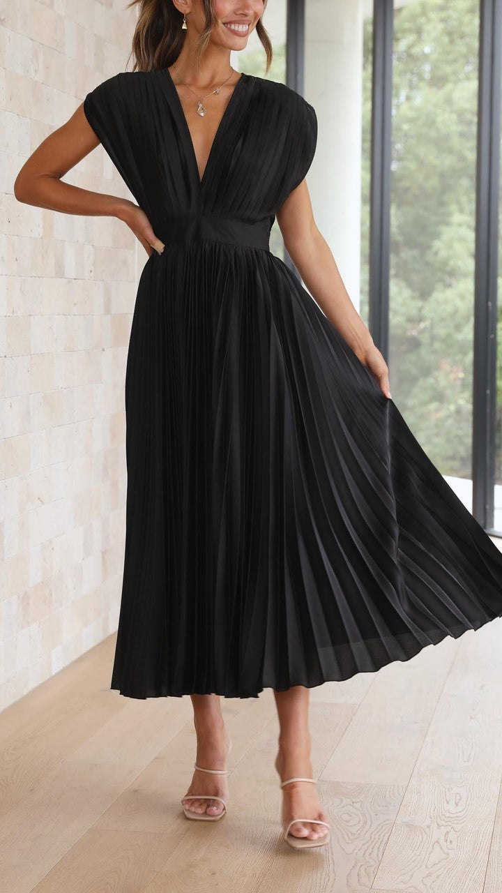 Maria - Elegantes Faltenkleid