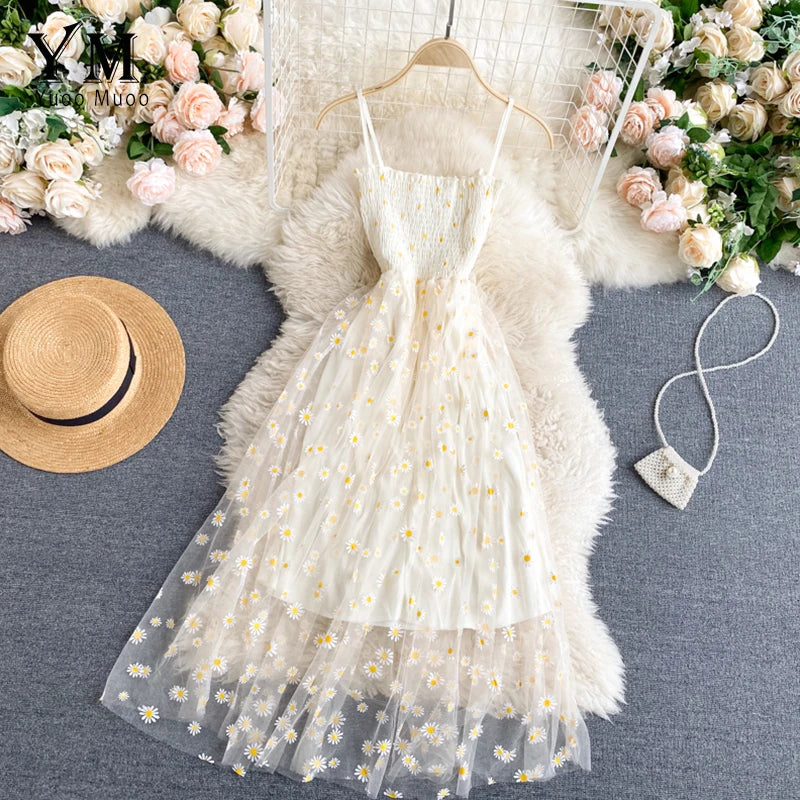 Elisa - Damen Sommerliches Mesh-Partykleid mit Gänseblümchen-Blumendruck und Spaghettiträger