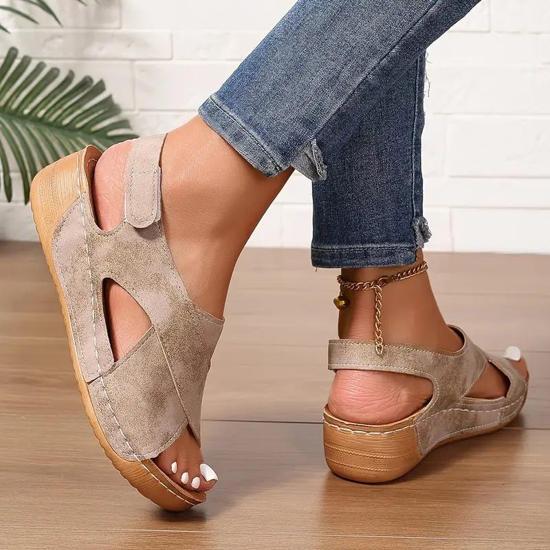 Anneliese – Stilvolle Vintage Keilsandalen