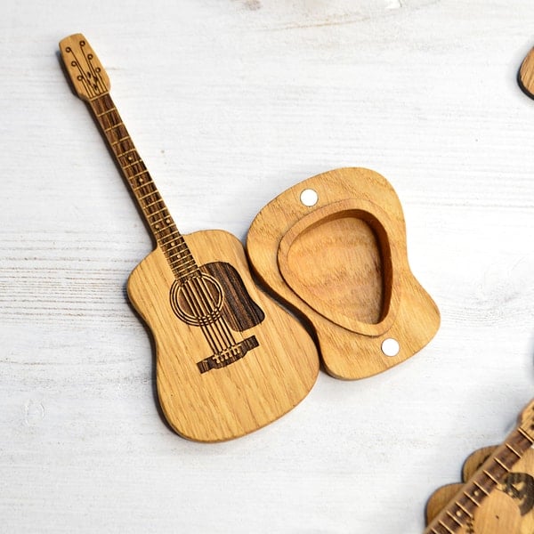 GuitarHolder™ - Gitarrenplektrenhalter +3 Gratis Plektren [Letzter Tag Rabatt]